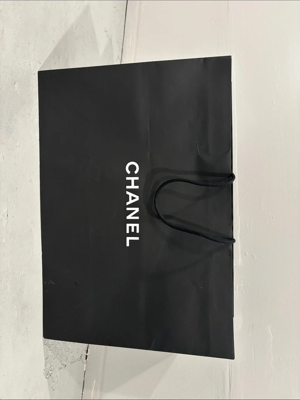 CHANEL AUTHENTIC BIG SHOPPING GIFT PAPER BAG!! 25” x 10 x 17 inches